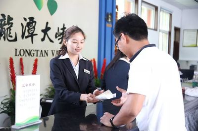 以有序接待與熱情服務(wù)贏得游客心——一封表?yè)P(yáng)信背后的優(yōu)質(zhì)咨詢服務(wù)